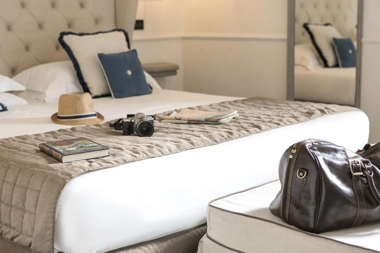 Palazzo Lorenzo Hotel Boutique & Spa فلورنس 4*,