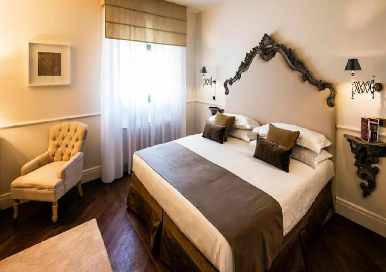 Palazzo Lorenzo Hotel Boutique & Spa Флоренция 4*,  Италия